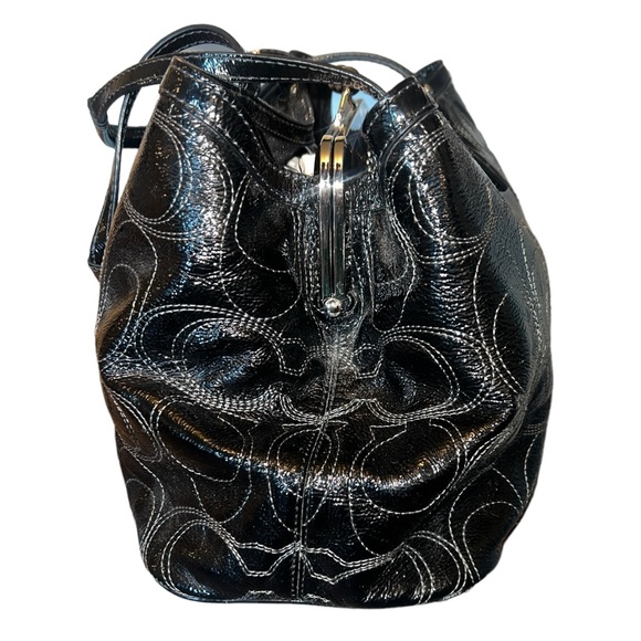 Coach 1941 Signature Black Patent Leather Large Glossy Kisslock Bag - Picture 6 of 16